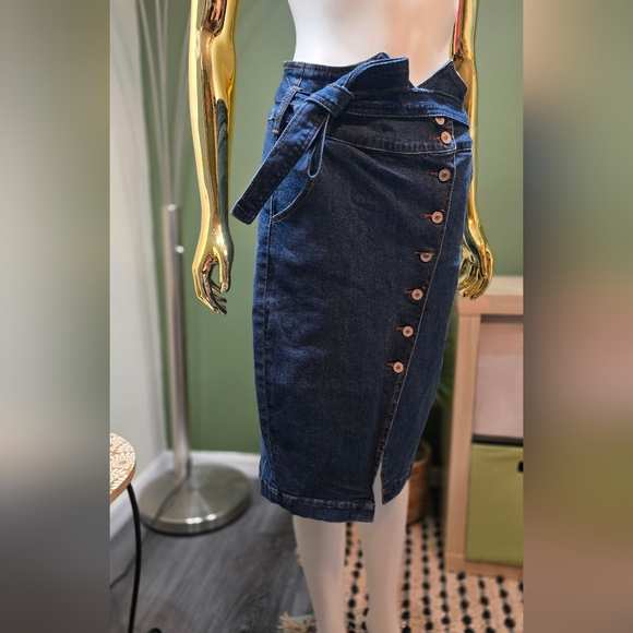 KanCan High Waisted Strappy Jean Skirt Size S - Picture 4 of 8